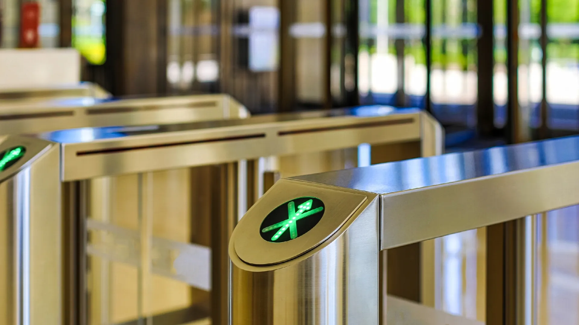 Electronic access control turnstiles with authorization indicators